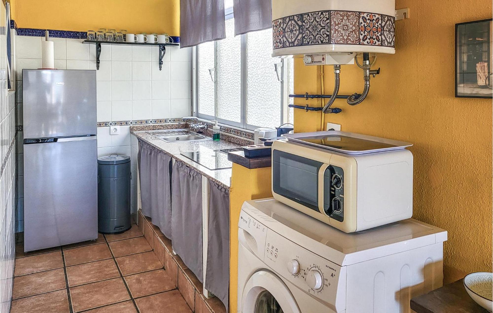 2 Bedroom Cozy Apartment In El Campello Ngoại thất bức ảnh
